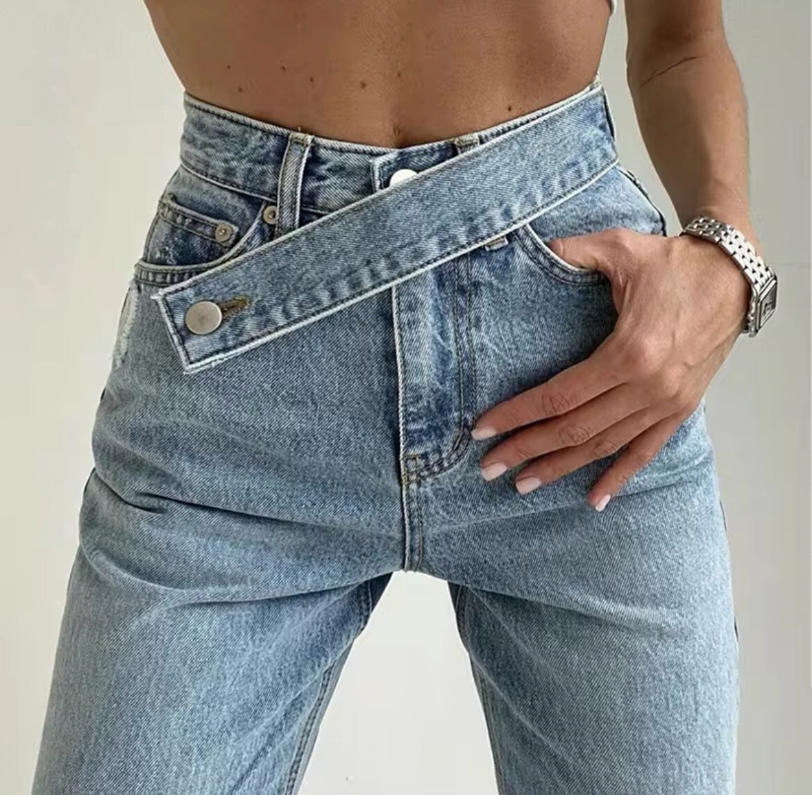 Nova High-Waist Jeans