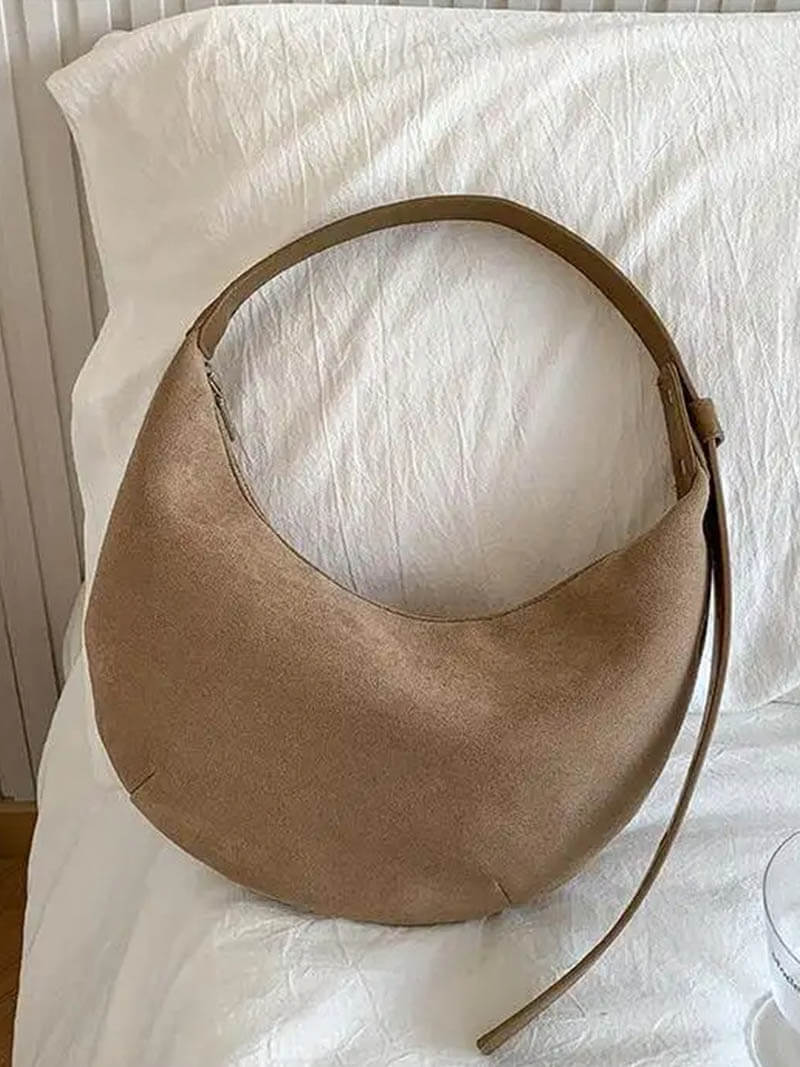 Luna Halbmond-Tasche: Stilvolle Eleganz für den Alltag